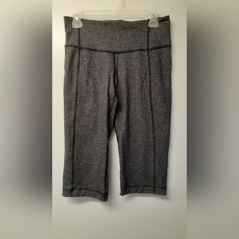 Lululemon charcoal leggings - size 8